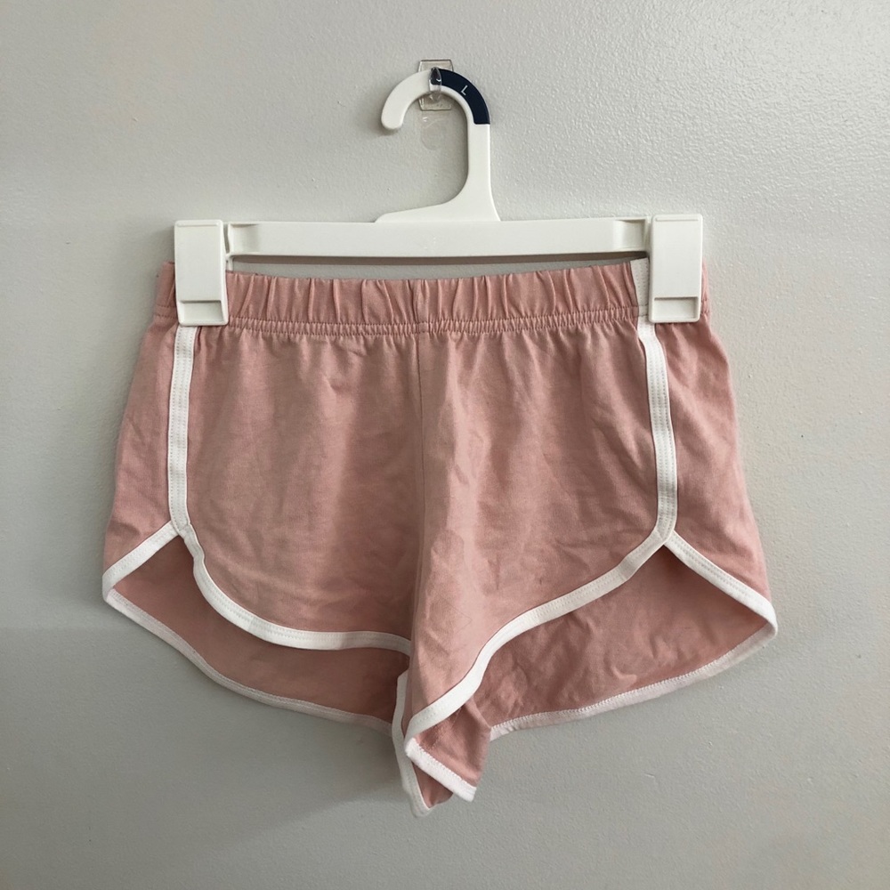 pink shorts